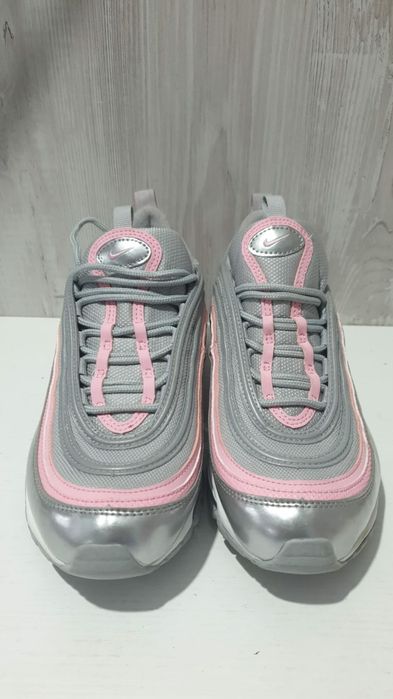 silver and pink air max 97